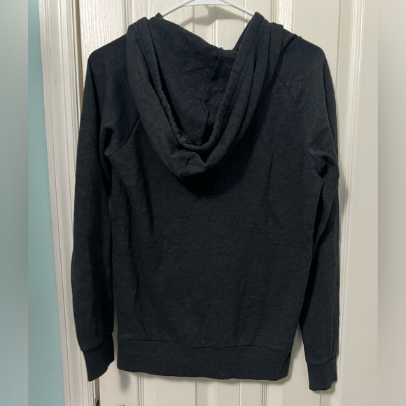 Basic hoodie - Picture 2 of 3